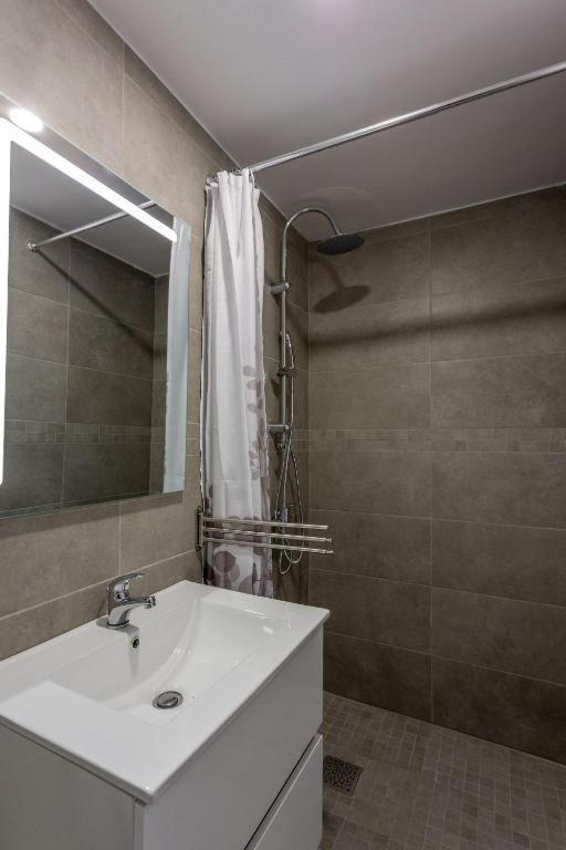 Hotel Alizea Avinyon Dış mekan fotoğraf